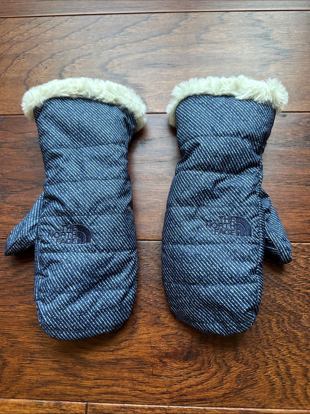 Girls The North Face Navy Quilted Mittens with Cream Faux Fur Cuffs